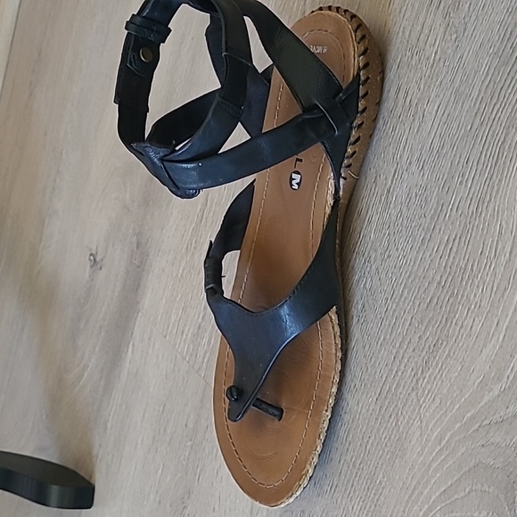 Black Merrell Gladiator Sandals size 9 - Picture 7 of 9